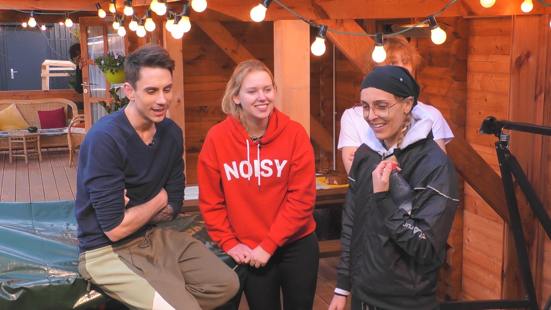 Kein Big Brother heute? Kein Problem! Hier sind ungezeigte Szenen aus den BB-Häusern! 4